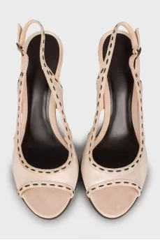 Textile sandals with weave on the heel