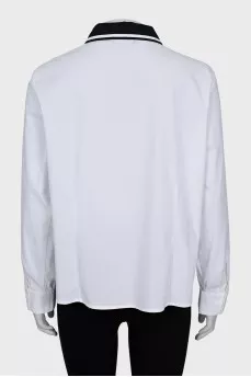 Shirt with contrast collar