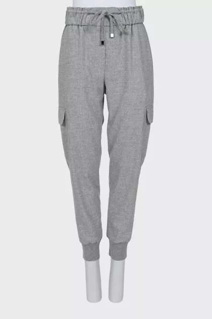 Gray trousers with patch pockets