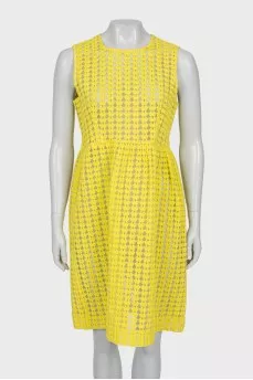 Fitted dress in yellow