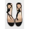 Estro sandals