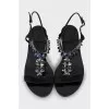 Low heel sandals with crystals