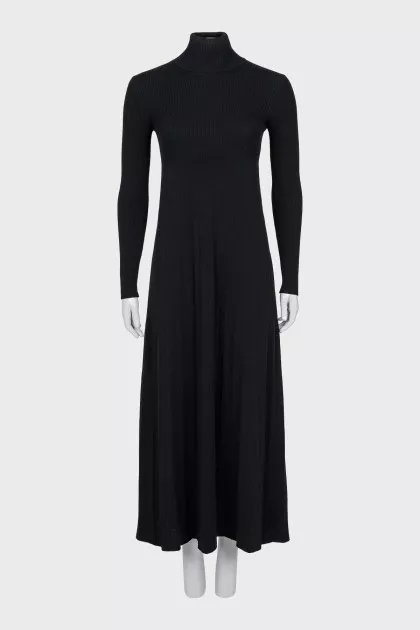 Maxi dress with high neck