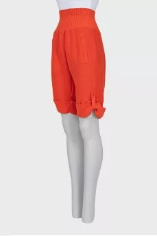 Orange shorts with pockets