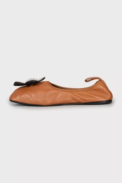 Leather ballet flats with decor