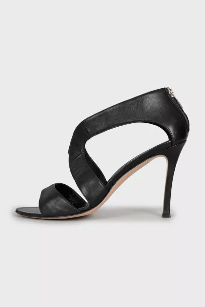 Sandals with leather uppers
