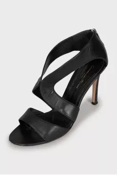 Sandals with leather uppers