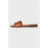 Leather flip flops with buckles