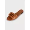Leather flip flops with buckles