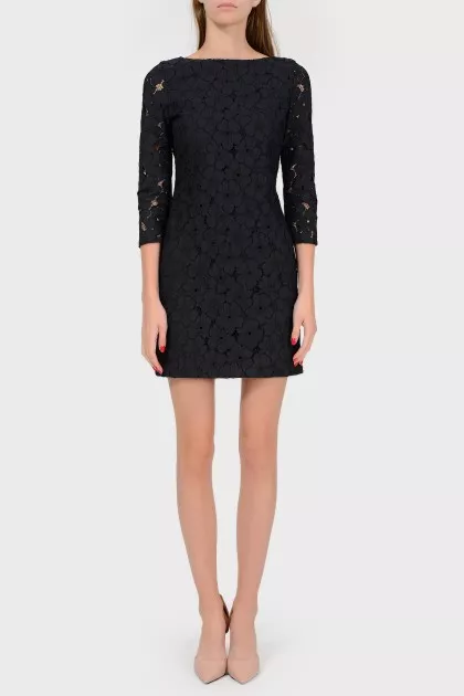 Lace black dress with a zipper