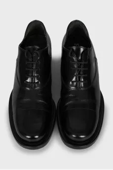 Patent leather lace-up shoes