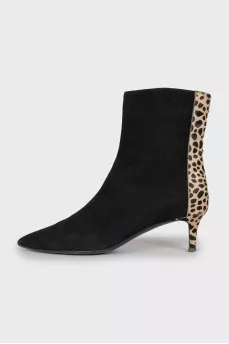 Suede ankle boots with animal print