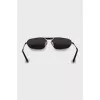 Sunglasses with branded logo on the frame