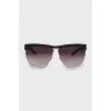 Sunglasses with metal temples