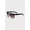 Sunglasses with metal temples