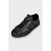 Men's black leather sneakers