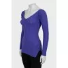 Fitted top with slits
