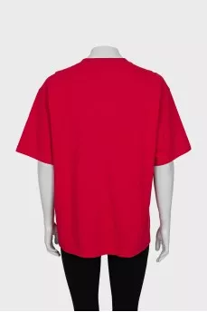 Red straight cut t-shirt