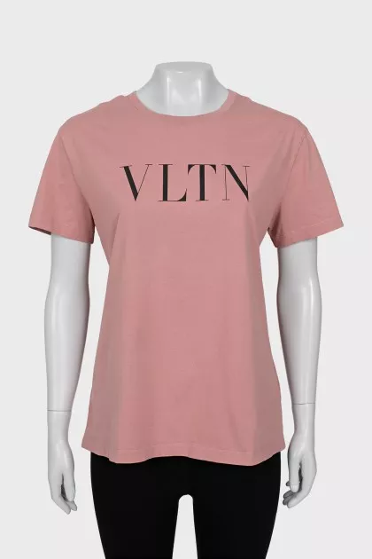 Pink T-shirt with logo