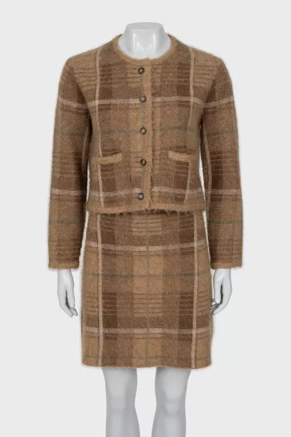 Cardigan and skirt suit