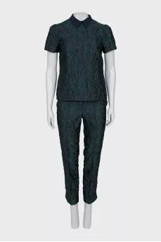 Blouse and trousers suit