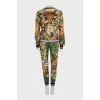 Sweatshirt and trousers suit