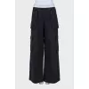 Mid-rise trousers with patch pockets
