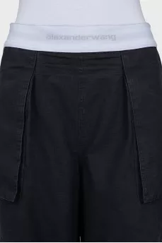 Mid-rise trousers with patch pockets