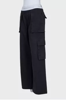 Mid-rise trousers with patch pockets