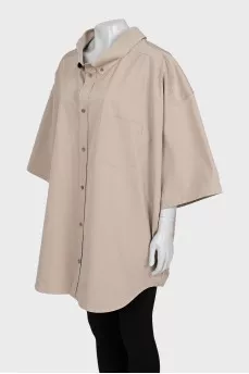 Oversized shirt with patch pocket
