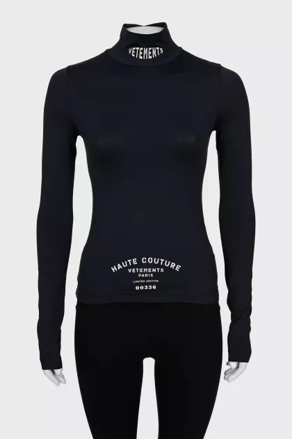 Tight turtleneck with printed collar