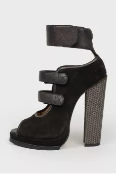 Velcro peep toe shoes