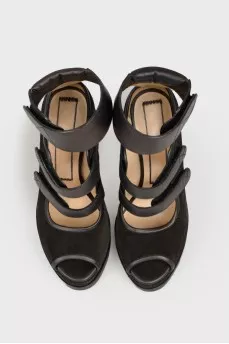 Velcro peep toe shoes