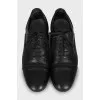 Lace-up shoes with perforation