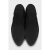 Leather shoes with almond toe