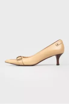 Шкіряні туфлі з пряжкою