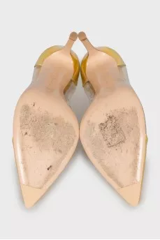 Leather pumps with silicone elements