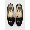 Velvet shoes with tassels in front