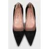 Suede pumps with removable decor