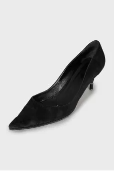 Suede pumps with a figured heel