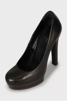 Leather shoes with round toe