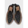 Leather shoes with textile upper