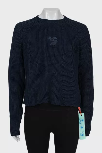 Jumper with branded embroidery and tag