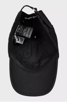 Black cap with logo embroidery