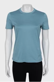 Blue T-shirt with branded embroidery