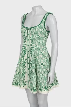 Fitted dress with buttons