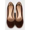 Round toe shoes