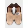 Round toe shoes