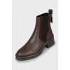Leather Chelsea boots with heels