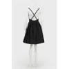 Steppid dress with an open back